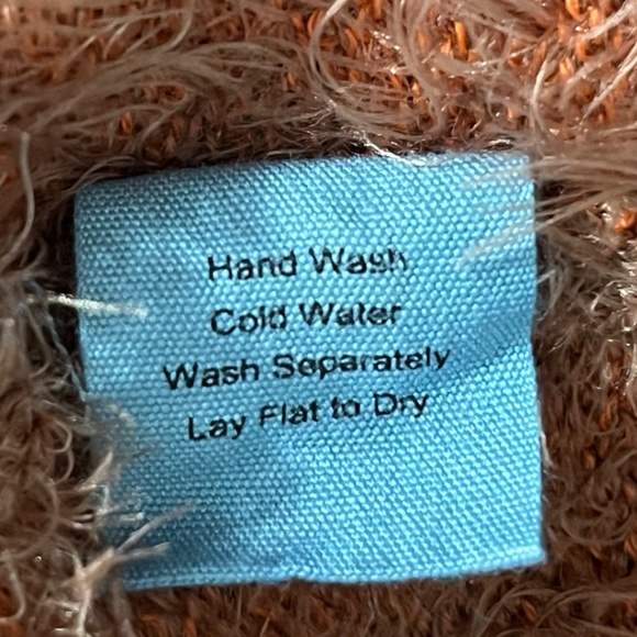 Evy’s Tree The Ruthie V Neck Faux Mohair Sweater Burnt Sienna Ladies Medium - Picture 4 of 7